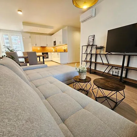 Apartamento 1 Bosakova 21 3 Room Large Apartment Bratislava