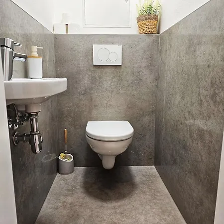 1 Bosakova 21 3 Room Large Apartment *